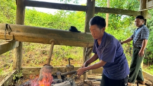 Điện Biên: Nghề rèn người Mông được công nhận di sản văn hóa phi vật thể quốc gia
