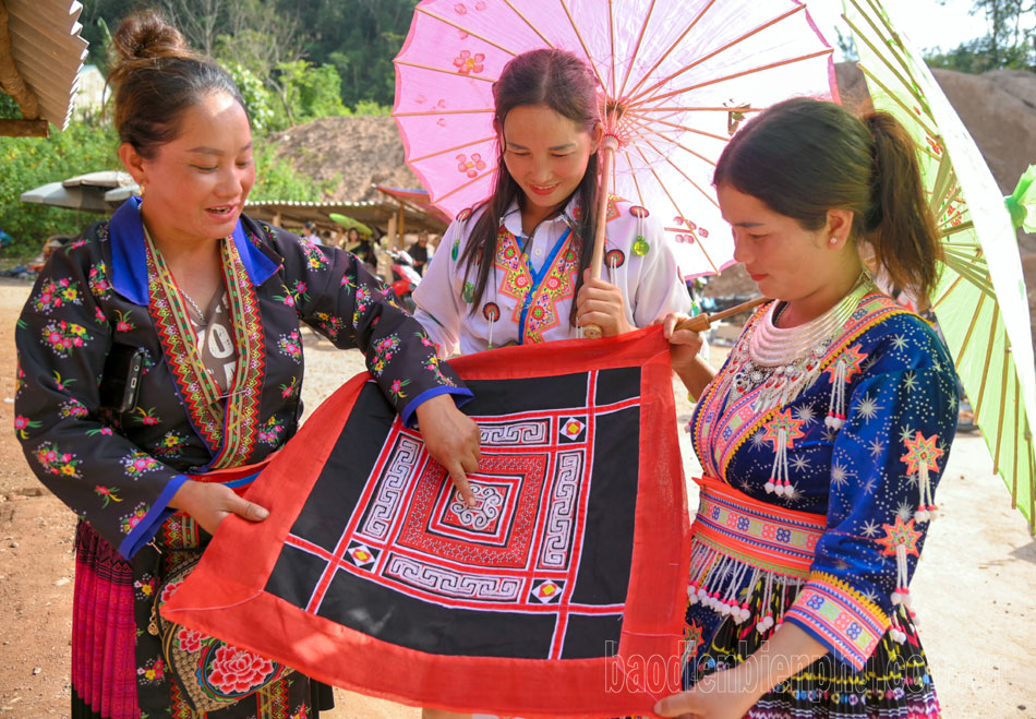 Điện Biên: Chợ phiên Pu Nhi: Tiềm năng còn bỏ ngỏ Điện Biên: Chợ phiên Pu Nhi: Tiềm năng còn bỏ ngỏ