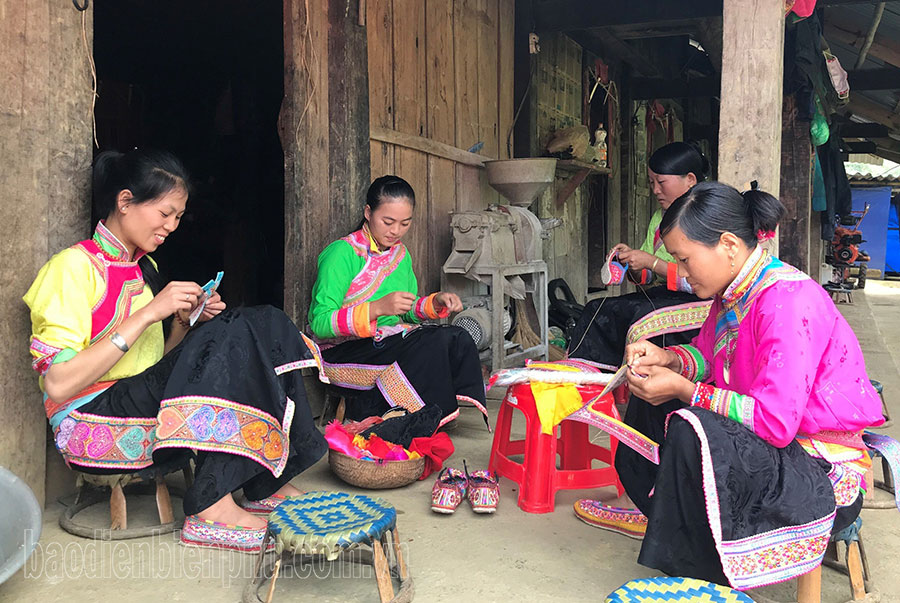 Điện Biên: Thách thức bảo tồn di sản văn hóa Điện Biên: Thách thức bảo tồn di sản văn hóa