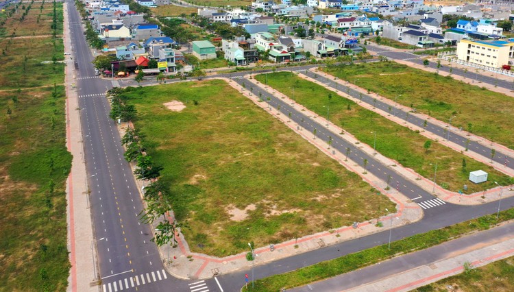 Đấu thầu lựa chọn tổ chức đấu giá tài sản: Bối rối thực thi vì thiếu hướng dẫn Đấu thầu lựa chọn tổ chức đấu giá tài sản: Bối rối thực thi vì thiếu hướng dẫn