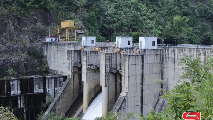 Sơn La: Phát triển thủy điện gắn với bảo vệ rừng Sơn La: Phát triển thủy điện gắn với bảo vệ rừng