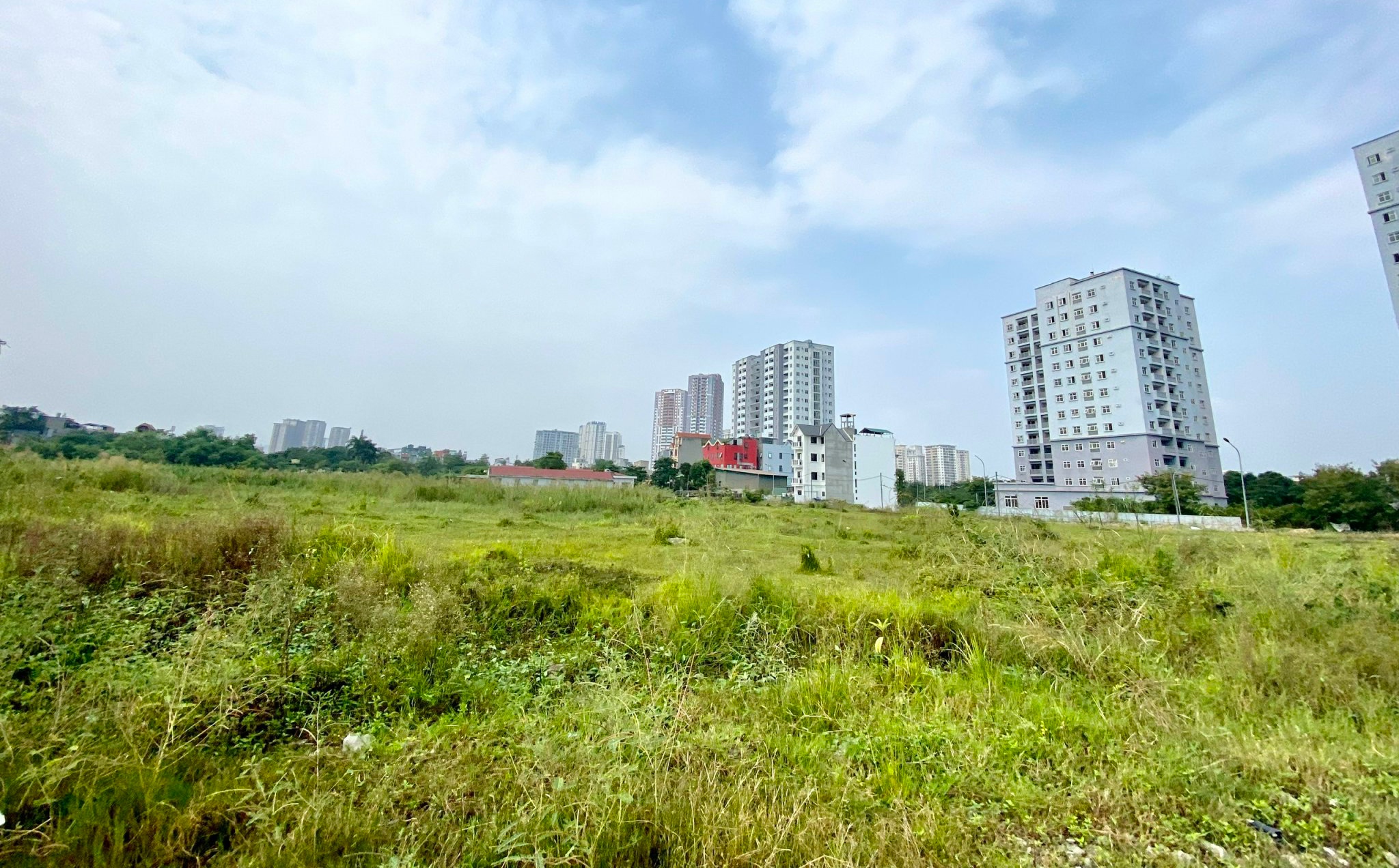 Sai phạm đất đai do địa phương buông lỏng quản lý Sai phạm đất đai do địa phương buông lỏng quản lý - ảnh 1