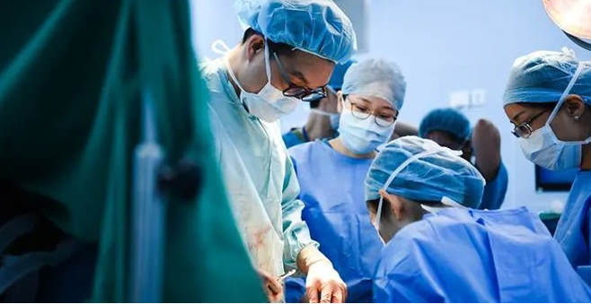 Đình chỉ một phòng khám da liễu tại TPHCM Đình chỉ một phòng khám da liễu tại TPHCM ảnh 1