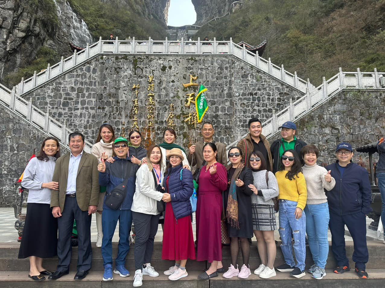 Giá vé máy bay đắt đỏ, điểm trừ của du lịch nội địa Giá vé máy bay đắt đỏ, điểm trừ của du lịch nội địa