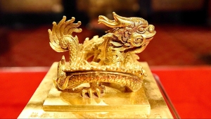 Chiêm ngưỡng ấn vàng "Hoàng đế chi bảo" được đại gia Bắc Ninh đưa về