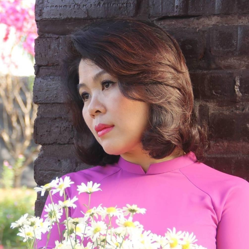 Nhà văn Như Bình - góc khuất của người phụ nữ đa tài z4884201147937 0d5184fd74d45f71d219ba91b9a22d08.jpg