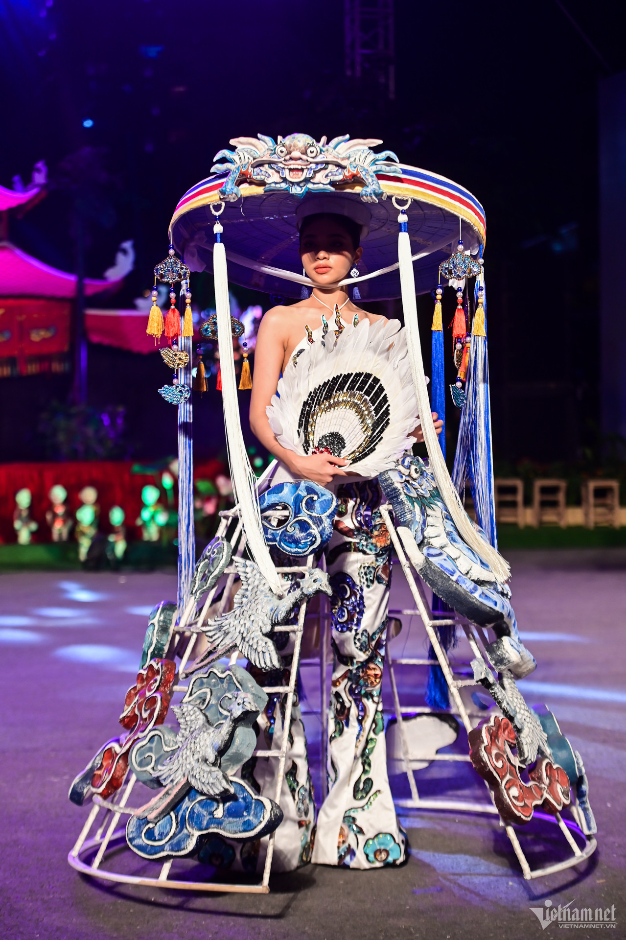 Lần hiếm hoi nhạc kèn, múa rối được diễu hành trên đường phố Lần hiếm hoi nhạc kèn, múa rối được diễu hành trên đường phố