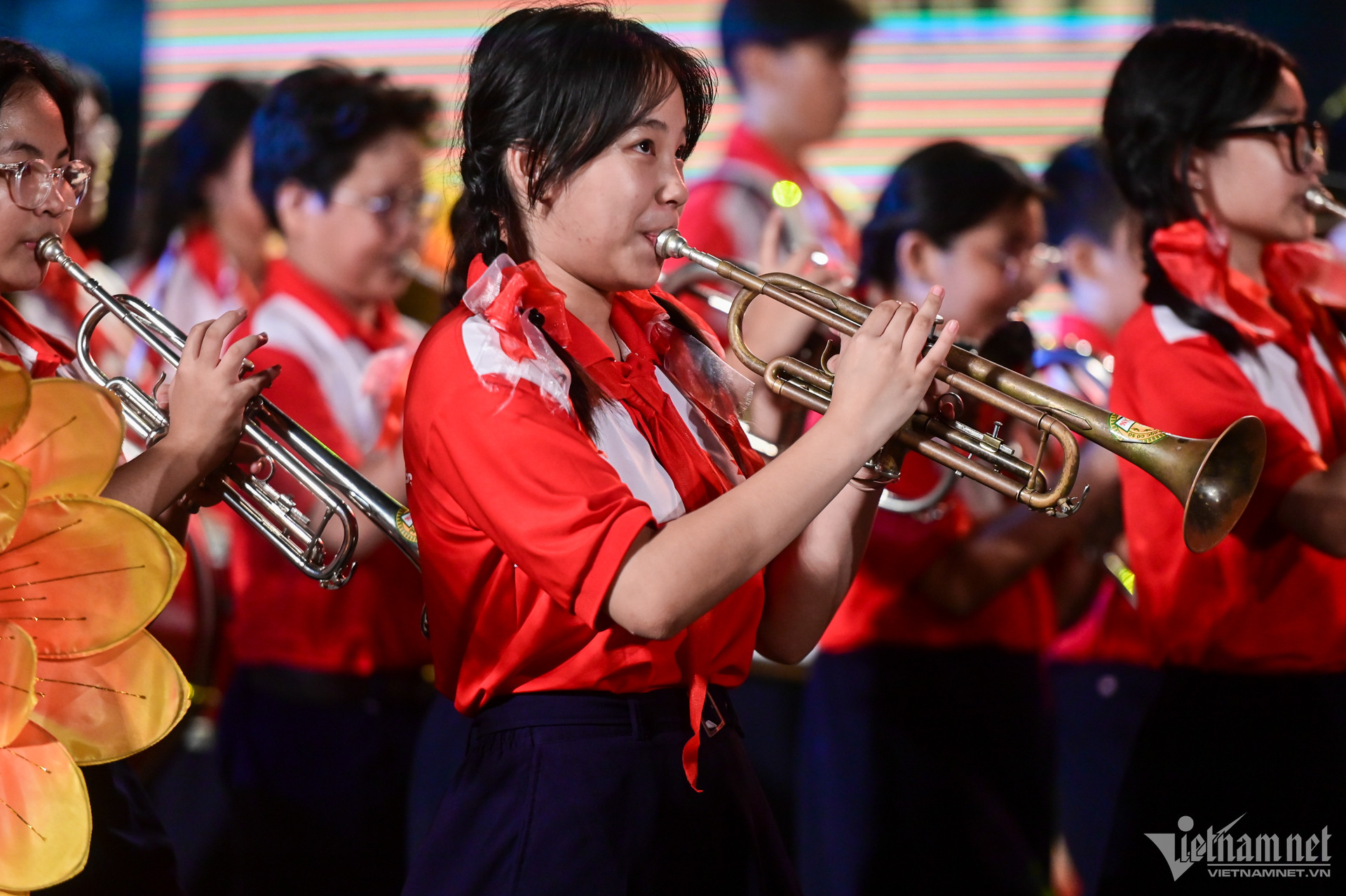 Lần hiếm hoi nhạc kèn, múa rối được diễu hành trên đường phố Lần hiếm hoi nhạc kèn, múa rối được diễu hành trên đường phố