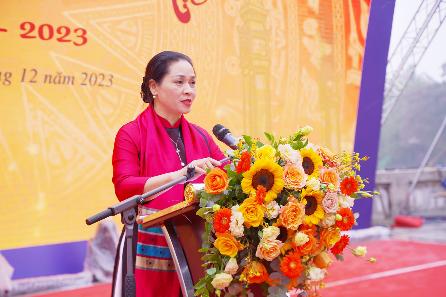 Tôn vinh những người giữ hồn dân tộc nam05397.jpg