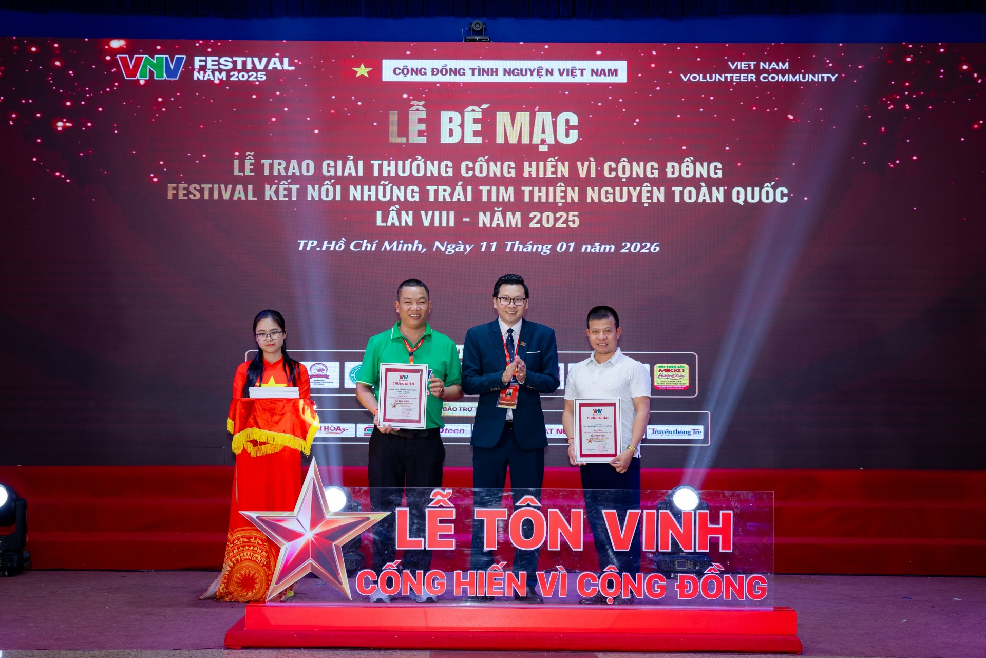 Festival “Kết nối những Trái tim Thiện nguyện Toàn quốc” lần VIII: Dấu mốc chuyển mình của phong trào thiện nguyện Việt Nam Festival “Kết nối những Trái tim Thiện nguyện Toàn quốc” lần VIII: Dấu mốc chuyển mình của phong trào thiện nguyện Việt Nam
