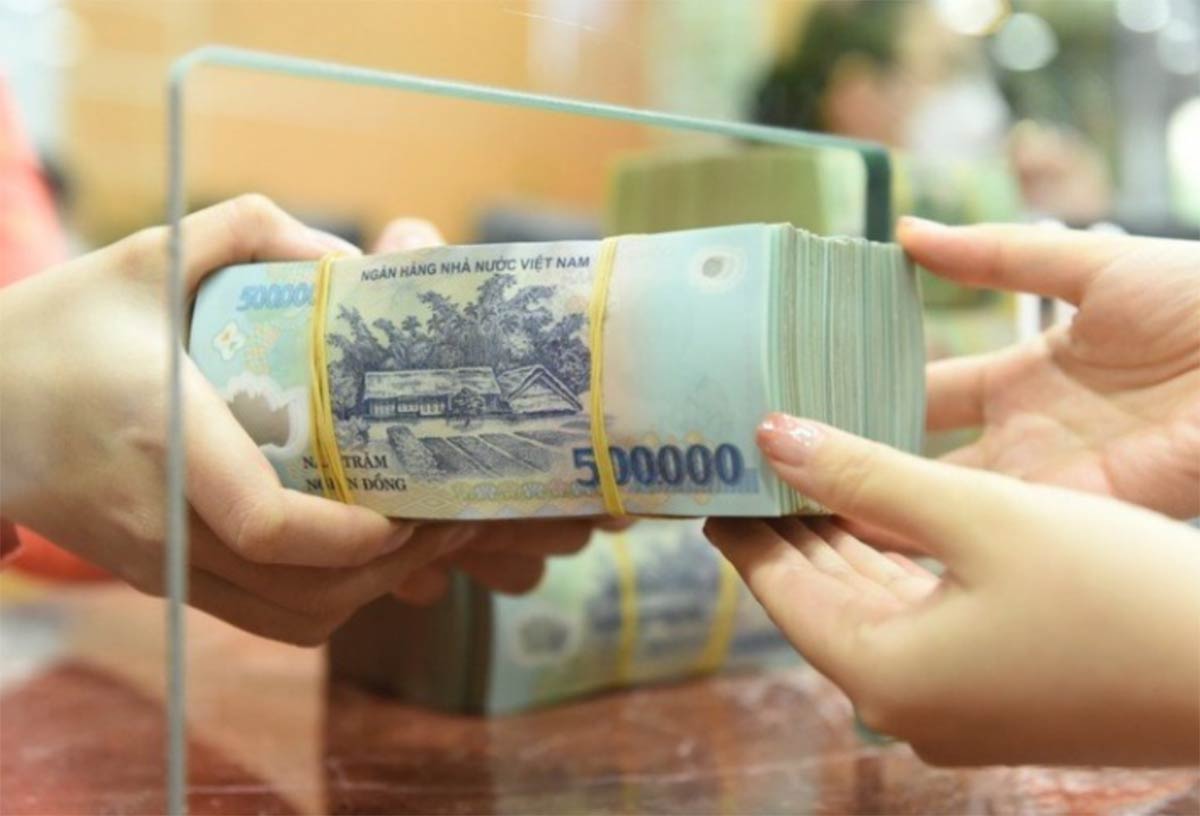 Cận Tết, ngân hàng dồn dập rao ban nợ xấu thu tiền tươi