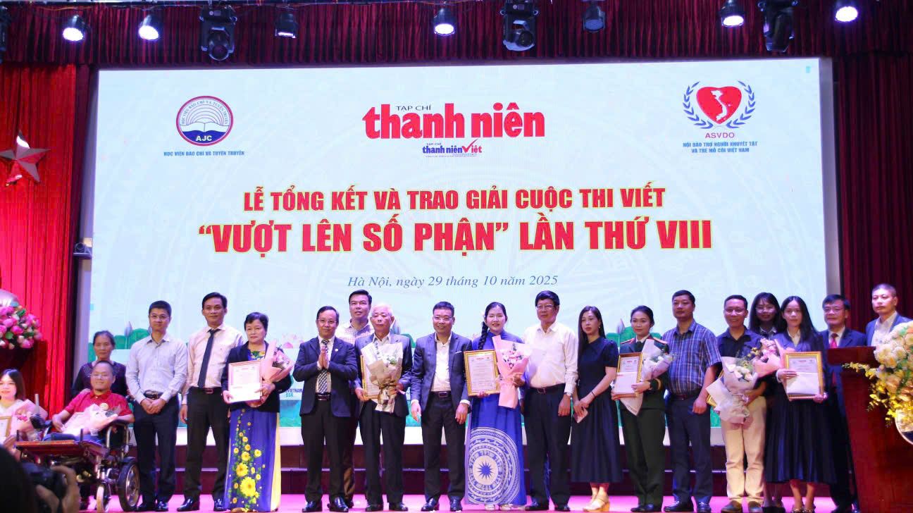 Chào năm mới 2026: Tạp chí Thanh niên cùng tuổi trẻ Việt Nam tự hào, vững tin theo Đảng