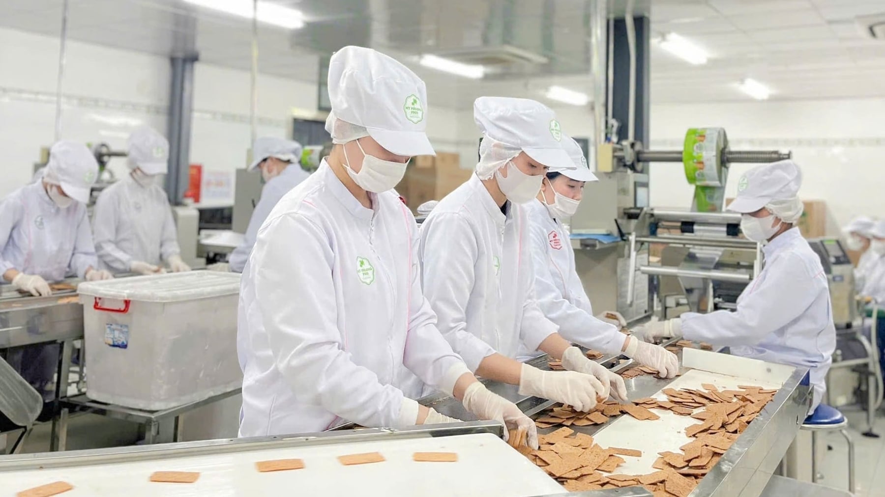 Thị trường Tết 2026: DN kiểm soát giá để hút khách, tăng doanh số