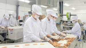 Thị trường Tết 2026: DN kiểm soát giá để hút khách, tăng doanh số