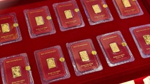 Giá vàng hôm nay 20/1: Vàng miếng SJC neo ở mức 165 triệu/lượng
