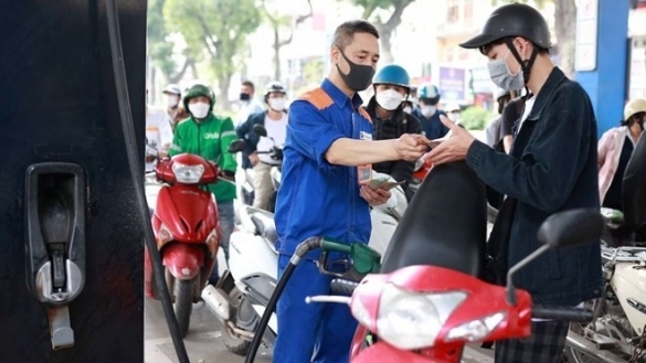 Giá xăng giảm, giá dầu tăng gần 500 đồng/lít từ 15h ngày 22/1