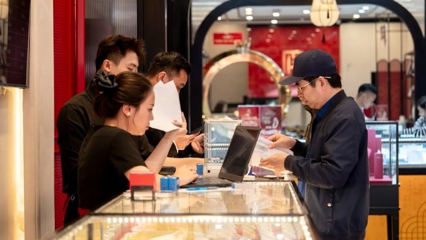 Giá vàng hôm nay 23/1: Tăng 4 triệu/lượng sau một đêm, vàng miếng SJC đắt chưa từng thấy