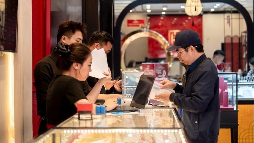 Giá vàng hôm nay 23/1: Tăng 4 triệu/lượng sau một đêm, vàng miếng SJC đắt chưa từng thấy