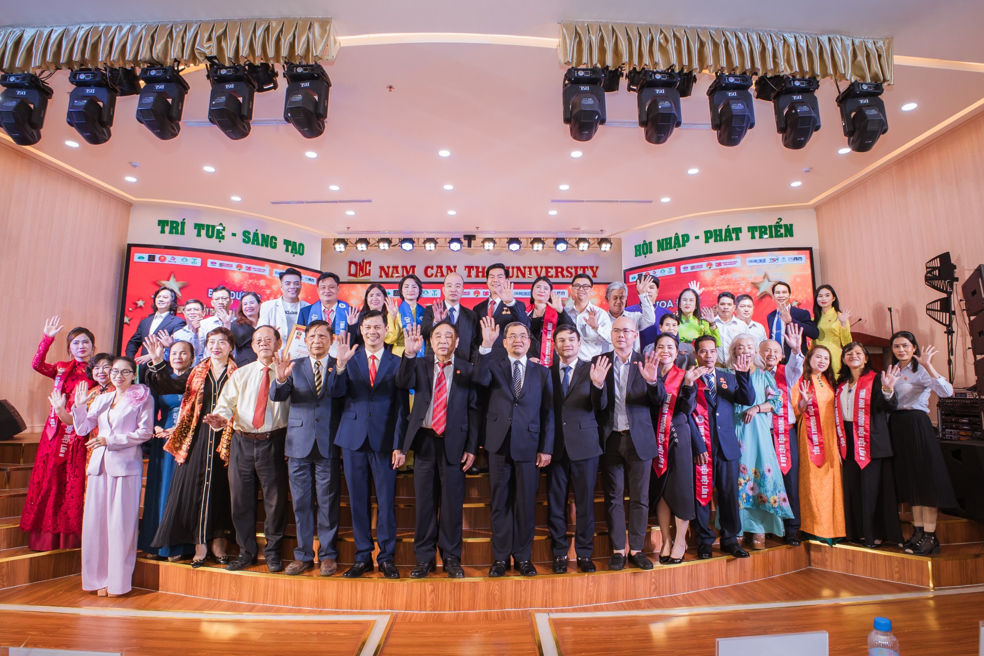 Gala Chào xuân 2026 - “Tinh hoa Thương hiệu Việt” lần thứ II: Diễn đàn kết nối tri thức và tôn vinh thương hiệu Việt