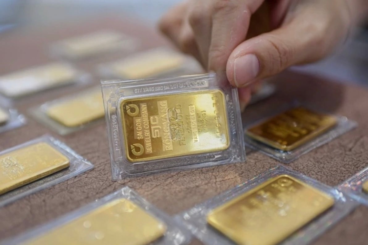 Vàng hướng lên 200 triệu/lượng: Xếp hàng mua bán và nỗi lo bị tịch thu từ 9/2