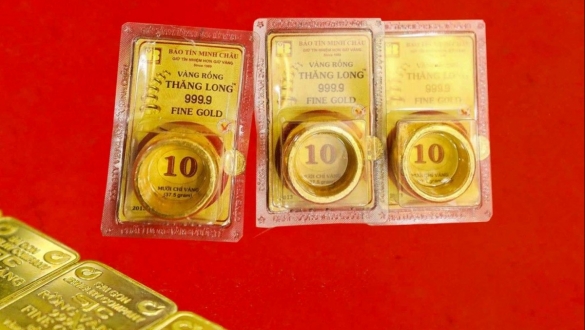 Vàng trong nước bất ngờ giảm mạnh trong ngày vía Thần Tài