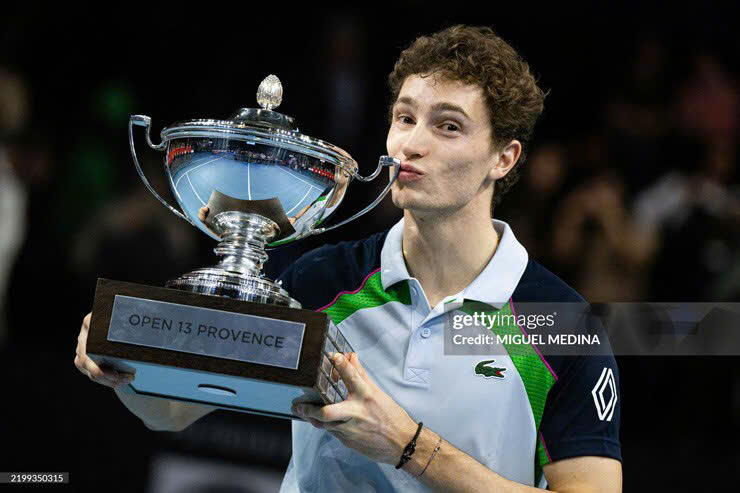 ATP 250: Hai tay vợt trẻ làm nên lịch sử Humbert lần thứ 2 liên tiếp vô địch Marseille Open