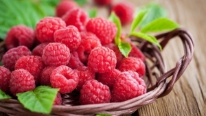 5 loại quả màu đỏ giúp trái tim khỏe mạnh mỗi ngày