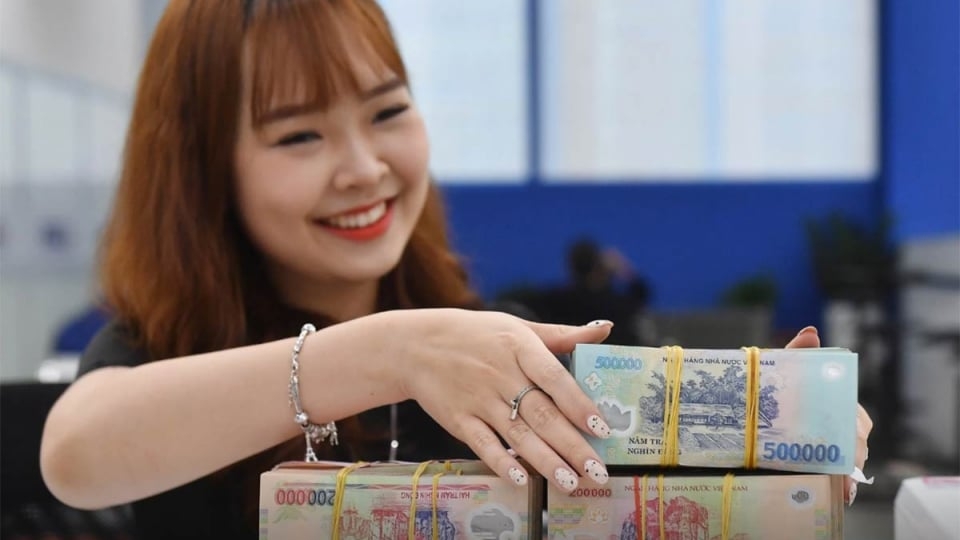 Tín dụng cạn sớm và bài toán bỏ hạn mức