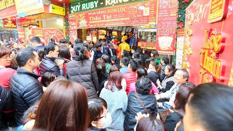 Mua vàng ngày vía Thần Tài: Những điều cần lưu ý