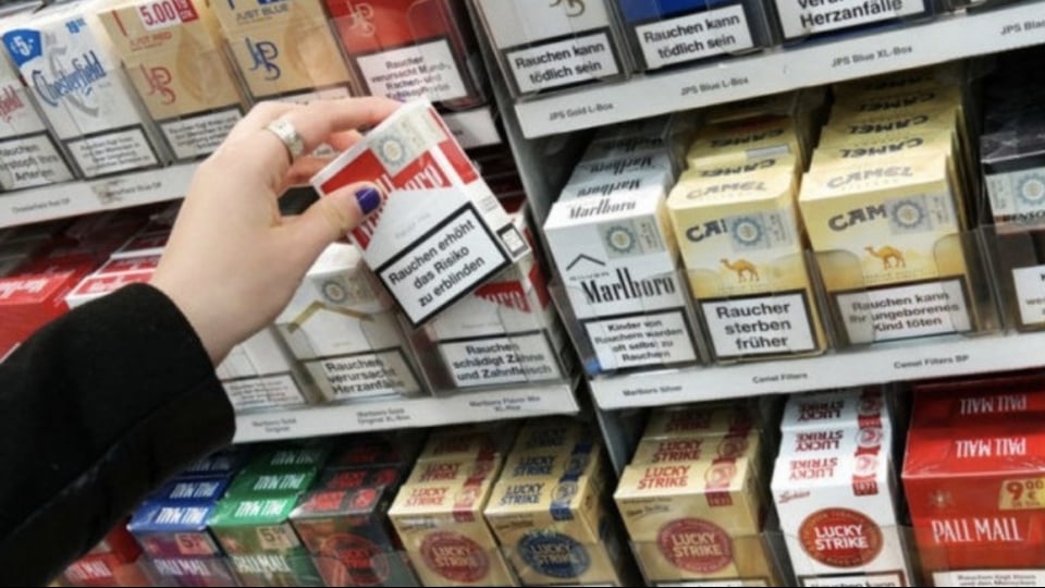 Bộ Y tế muốn siết chặt toàn diện thuốc lá thế hệ mới, cấm trưng bày tại điểm bán