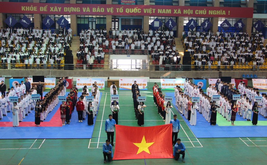 Hơn 300 VĐV tranh tài tại Giải vô địch Karate miền Bắc 2025 Hơn 300 VĐV tranh tài tại Giải vô địch Karate miền Bắc 2025
