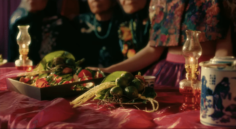 Hòa Minzy gây sốt với MV ca nhạc về quê hương Hòa Minzy gây sốt với MV ca nhạc về quê hương