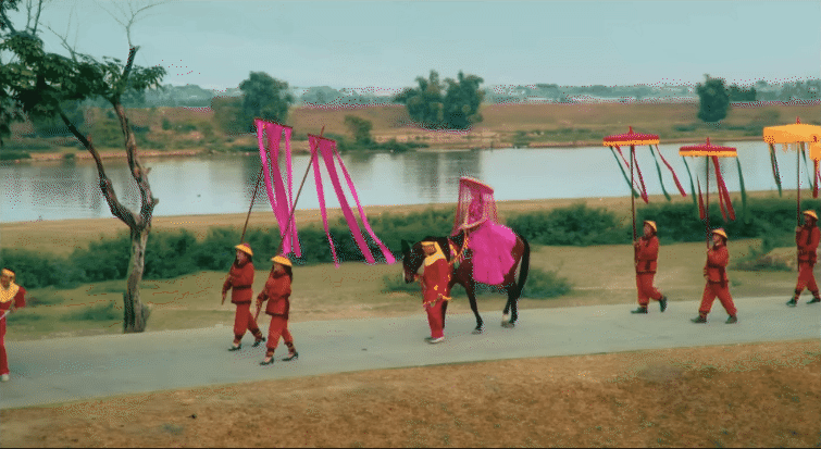 Hòa Minzy gây sốt với MV ca nhạc về quê hương Hòa Minzy gây sốt với MV ca nhạc về quê hương