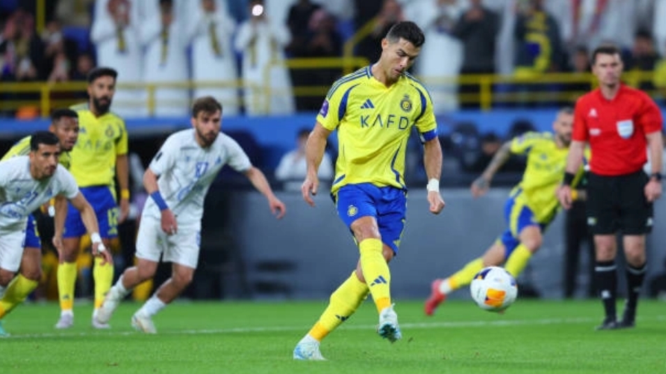 Ronaldo ghi bàn giúp Al Nassr tiến vào tứ kết AFC Champions League