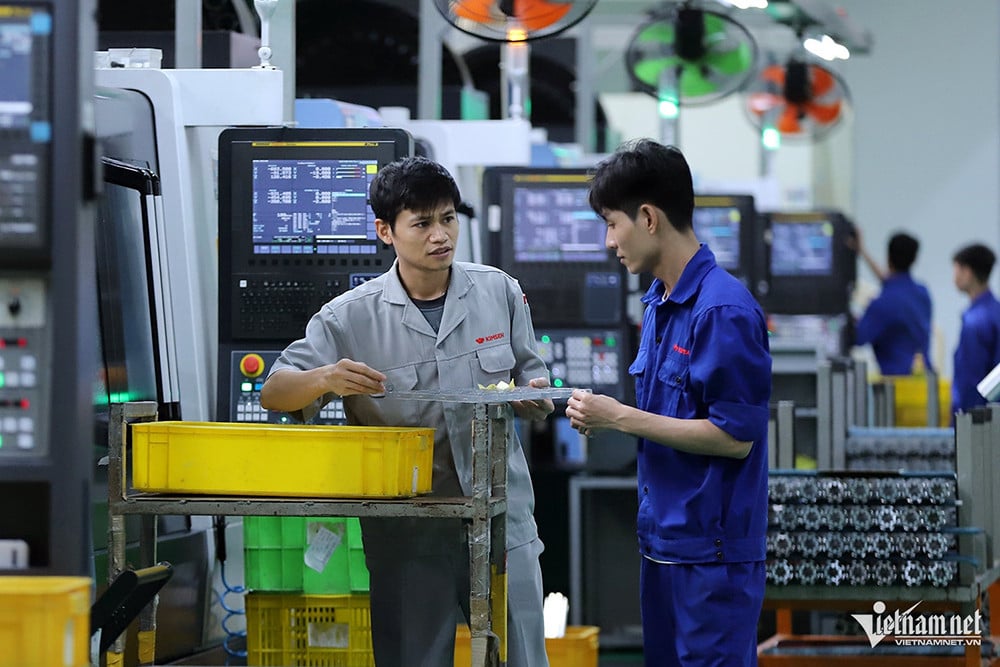 Sắp tăng lương tối thiểu 2025 Sắp tăng lương tối thiểu 2025