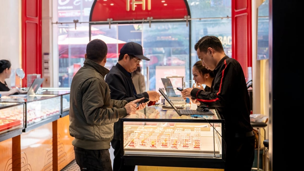 Giá vàng tuần qua: Vàng nhẫn tăng tới 23 triệu/lượng sau một tháng Giá vàng tuần qua: Vàng nhẫn tăng tới 23 triệu/lượng sau một tháng