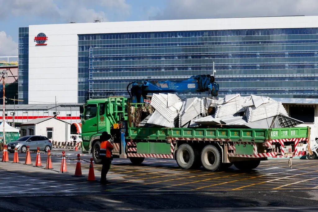 Chuỗi biến động đe dọa kinh tế châu Á Chuỗi biến động đe dọa kinh tế châu Á