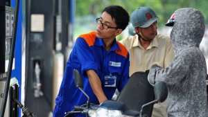 Nhập khẩu xăng dầu tăng 31% trong 2 tháng đầu năm