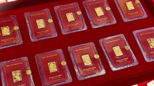 Giá vàng tuần qua: "Rung lắc" mạnh, vàng nhẫn giảm tới 2 triệu/lượng