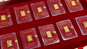 Giá vàng tuần qua: "Rung lắc" mạnh, vàng nhẫn giảm tới 2 triệu/lượng