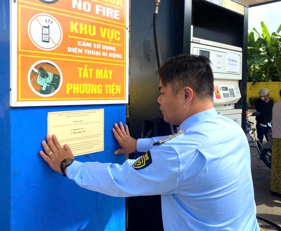 Giá xăng dầu liên tục tăng mạnh: Chuỗi logistics chịu áp lực, mặt bằng giá cả sớm lên mức mới Giá xăng dầu liên tục tăng mạnh: Chuỗi logistics chịu áp lực, mặt bằng giá cả sớm lên mức mới