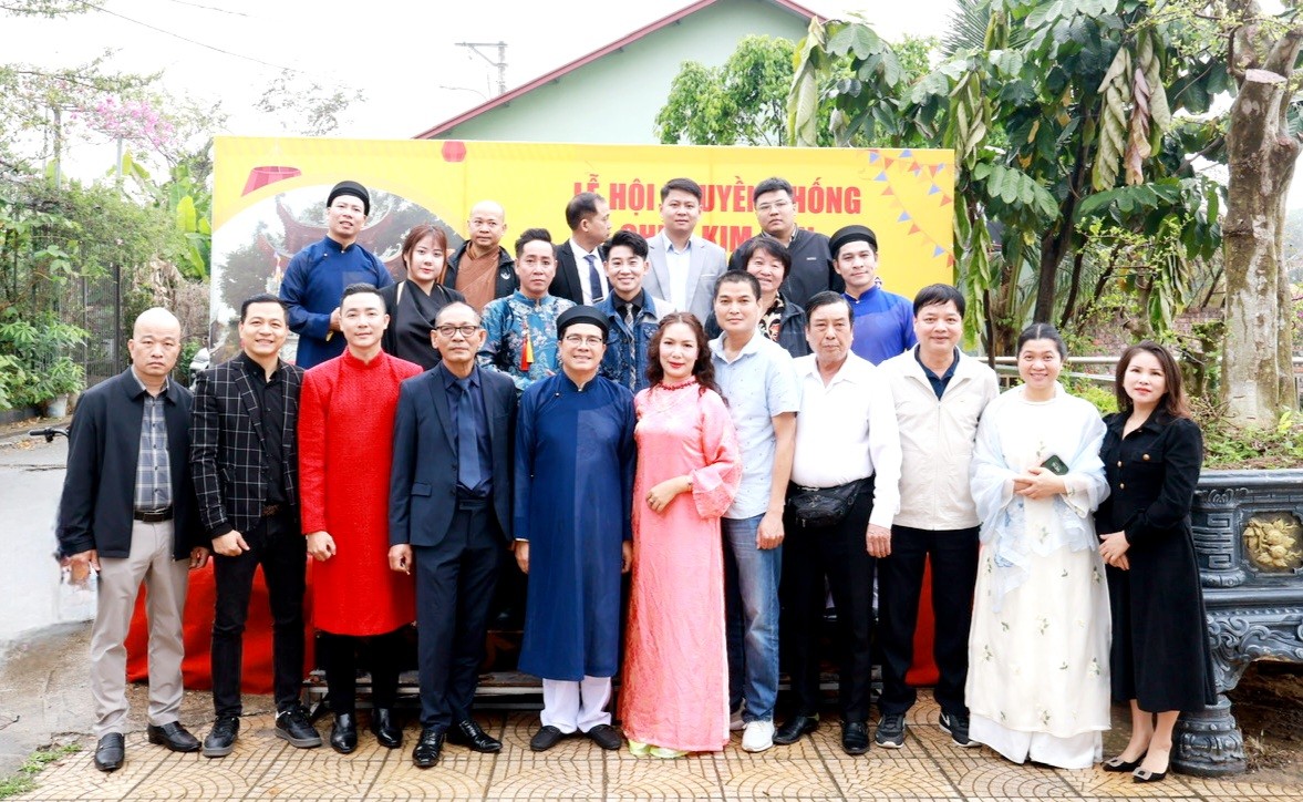 Rộn Ràng Tiếng Hát Quan Họ Giữa Lòng Kinh Bắc: Lễ Hội Chùa Kim Sơn – Làng Quả Cảm