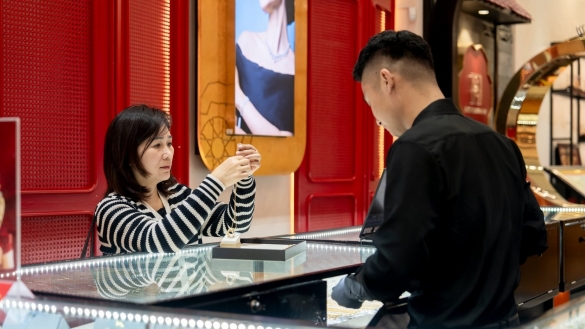 Giá vàng hôm nay 12/3: Vàng miếng SJC giảm sâu