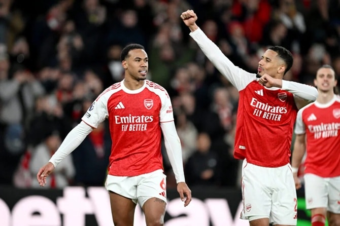 Arsenal 2-0 Everton: Bức tường thành Saliba - Gabriel nâng bước Pháo thủ Arsenal 2-0 Everton: Bức tường thành Saliba - Gabriel nâng bước Pháo thủ