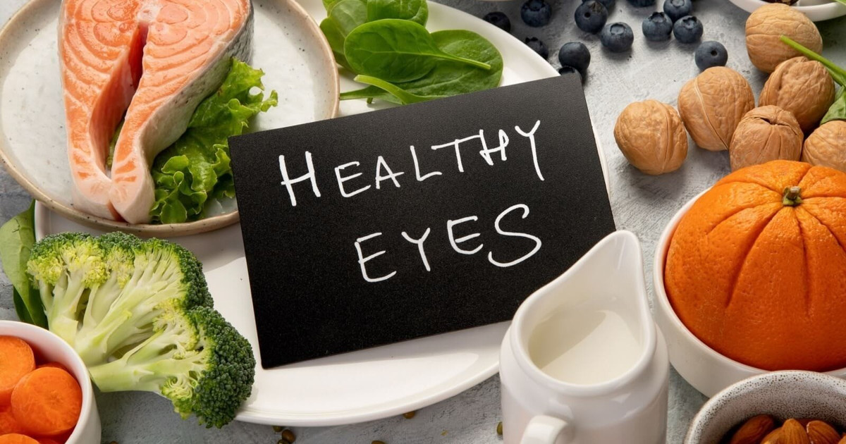 8 thực phẩm giúp đôi mắt sáng khỏe và giảm nguy cơ suy giảm thị lực