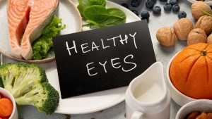 8 thực phẩm giúp đôi mắt sáng khỏe và giảm nguy cơ suy giảm thị lực