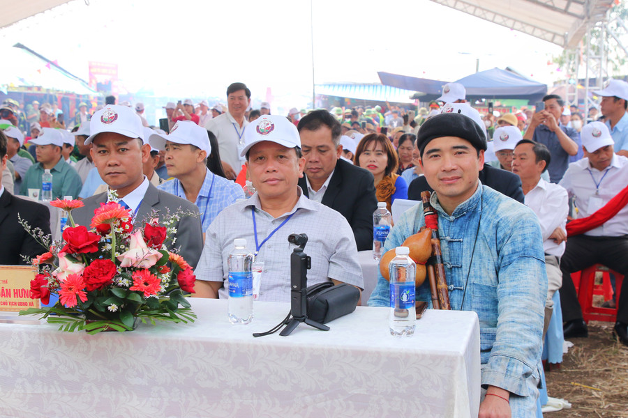 Lưu giữ sắc màu văn hóa Tày, Nùng từ lễ hội Lồng Tồng ở Tây Nguyên