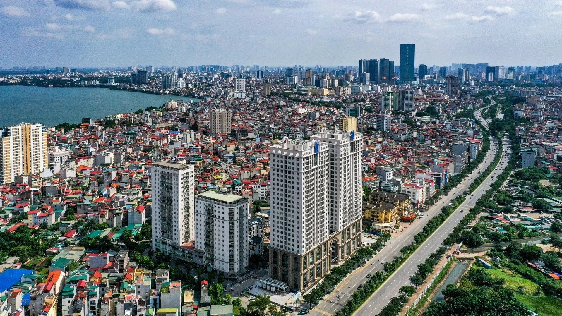 Lãi vay mua nhà 12 - 14%, chủ nhà gánh thêm cả chục triệu mỗi tháng Lãi vay mua nhà 12 - 14%, chủ nhà gánh thêm cả chục triệu mỗi tháng