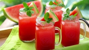 4 lợi ích của nước ép dưa hấu với sức khỏe, uống thế nào tốt nhất?