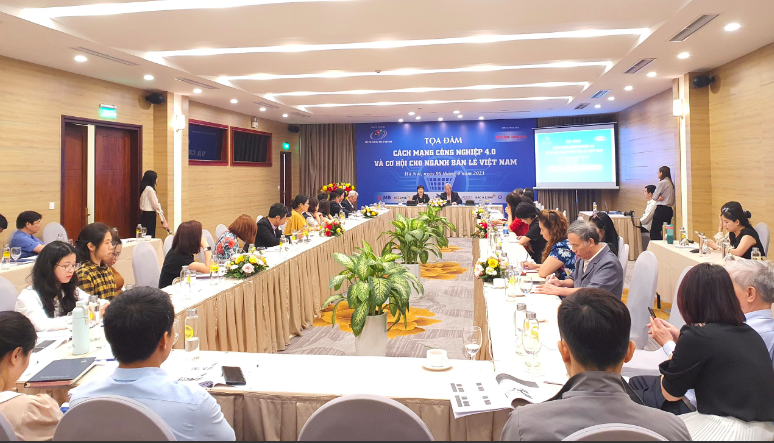 CẬP NHẬT: Tọa đàm "Cách mạng công nghiệp 4.0 và cơ hội cho ngành bán lẻ Việt Nam"